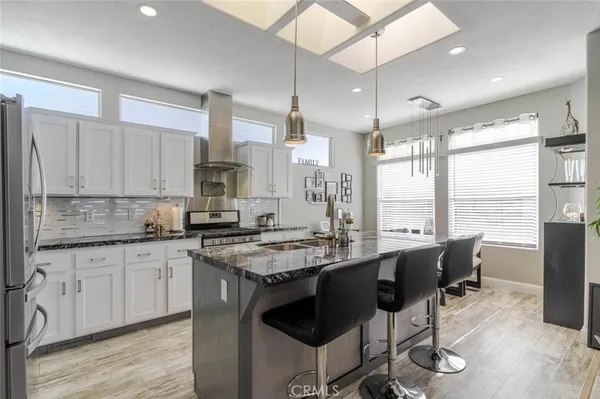 $309,000 | 11 Oxford Way, Northridge, CA 91324