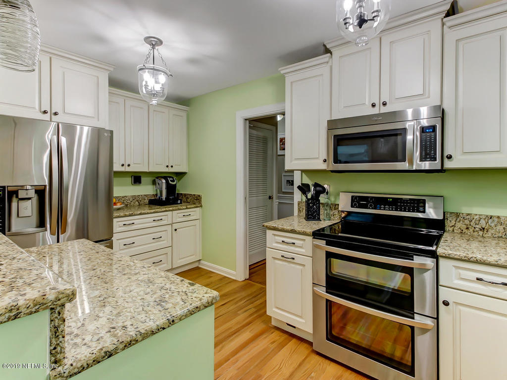 4119 Robin Hood Road Jacksonville, FL 32210 - Photo 19 of 45 4119 Robin Hood Rd-020-15-Kitchen-MLS_Si