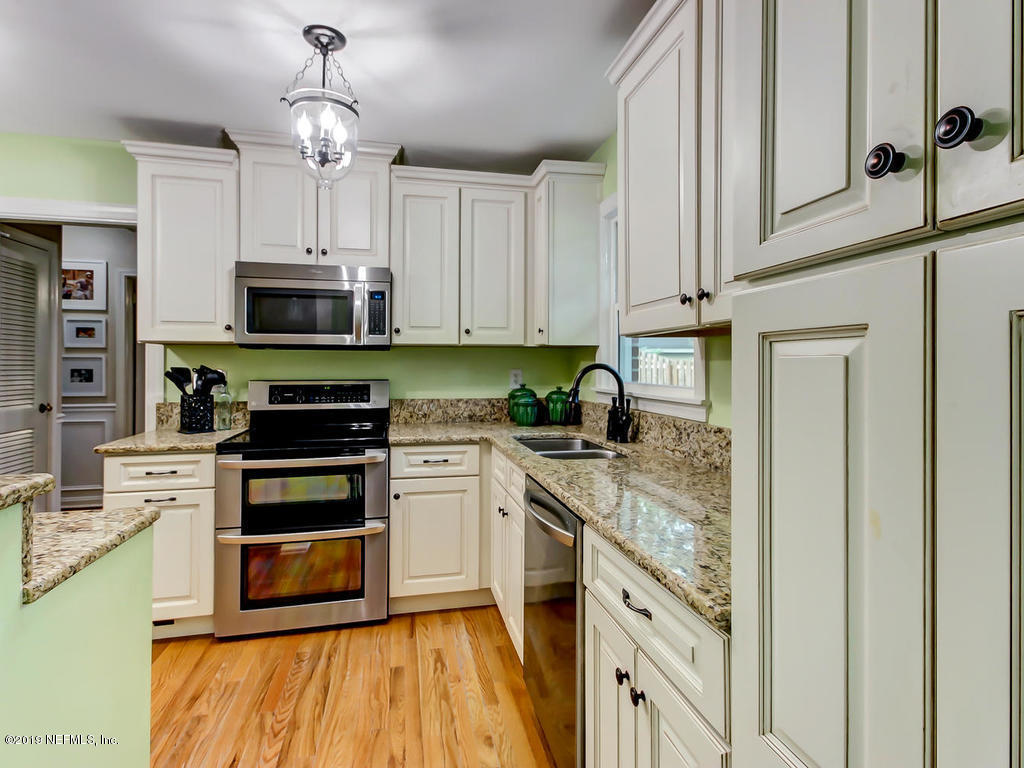 4119 Robin Hood Road Jacksonville, FL 32210 - Photo 20 of 45 4119 Robin Hood Rd-021-22-Kitchen-MLS_Si