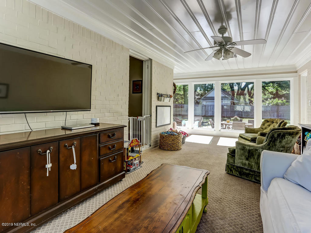 4119 Robin Hood Road Jacksonville, FL 32210 - Photo 25 of 45 4119 Robin Hood Rd-025-46-Family Room-ML