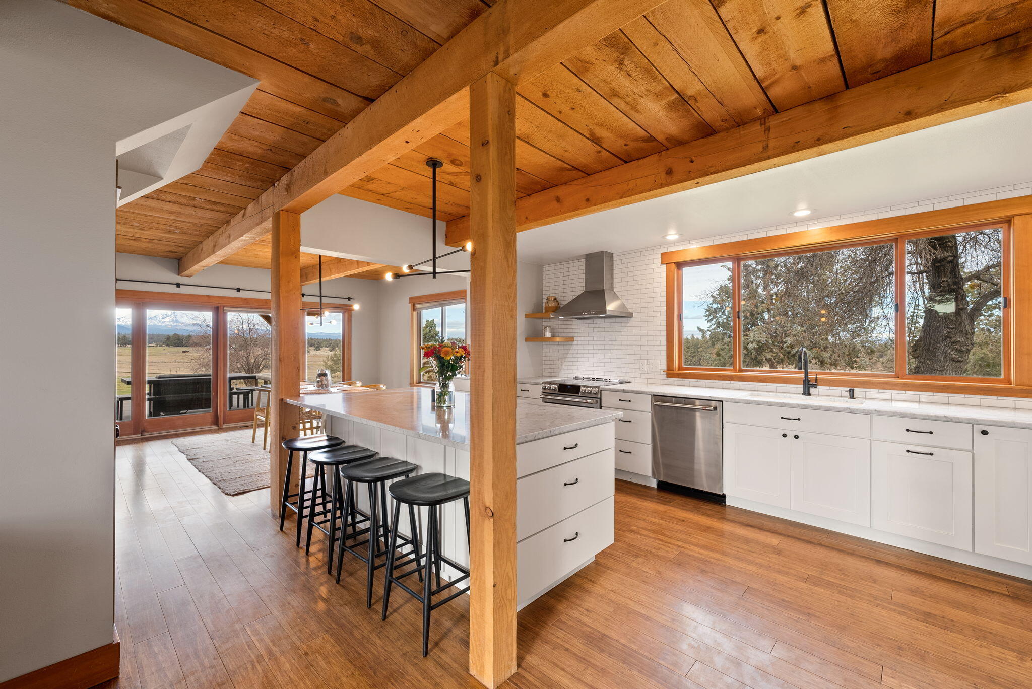 65345 Tweed Road Bend, OR 97703 - Photo 15 of 90 73-web-or-mls-Riley Visuals-73
