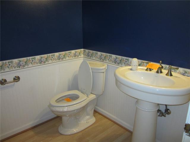 945 General George Patton Road, Unit 945 Nashville, TN 37221 - Photo 10 of 11 Downstairs bath |