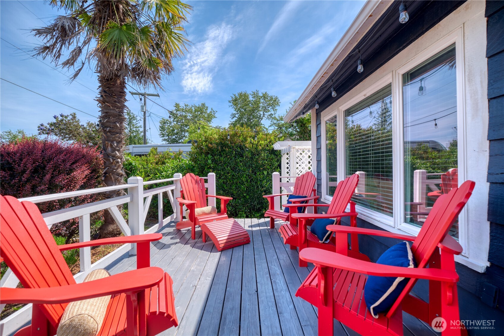 689 Deer Lane Point Roberts, WA 98281 - Photo 3 of 37