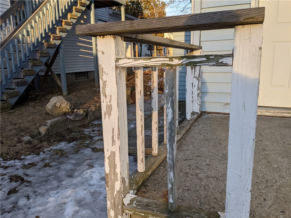 87 Pond Street West Warwick, RI 02893 - Photo 7 of 32