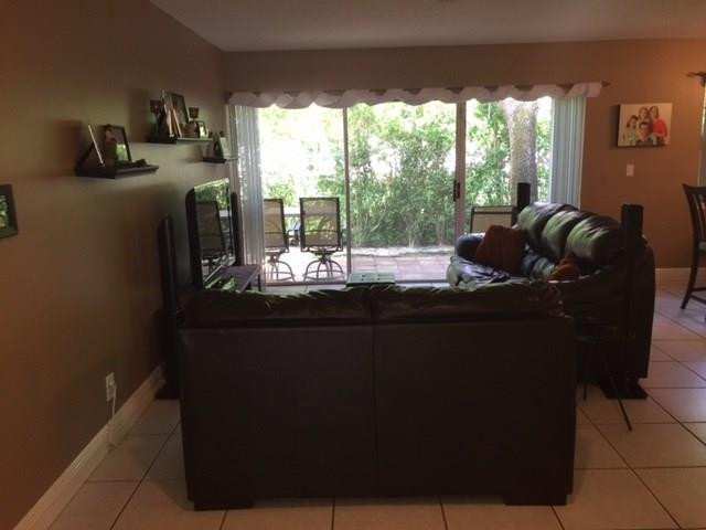 4907 Riverside Drive, Unit 401 Coral Springs, FL 33067 - Photo 8 of 35 Photo 8