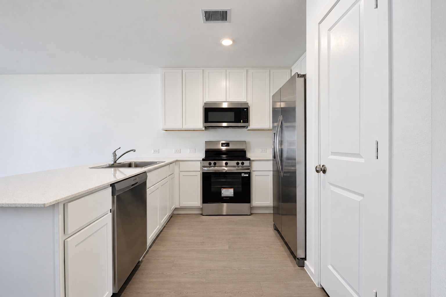 10947 Independence Road Cleveland, TX 77328 - Photo 17 of 28 Gallery Image 17