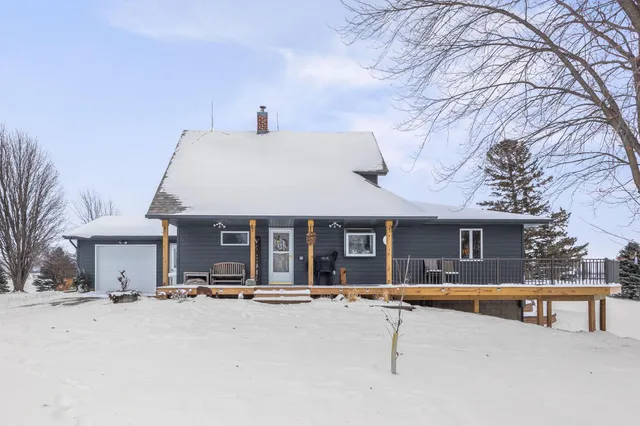 $450,000 | 16452 90th Street, Brownton, MN 55312
