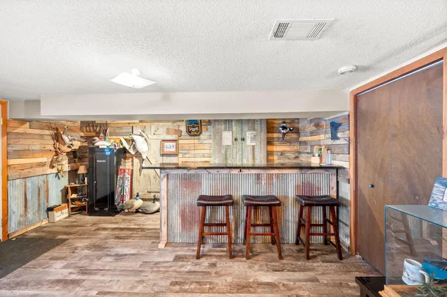 $450,000 | 16452 90th Street, Brownton, MN 55312