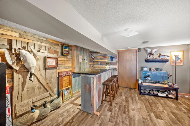 $450,000 | 16452 90th Street, Brownton, MN 55312