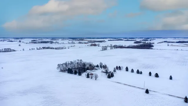 $450,000 | 16452 90th Street, Brownton, MN 55312