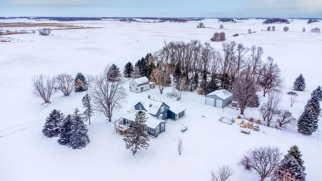 $450,000 | 16452 90th Street, Brownton, MN 55312