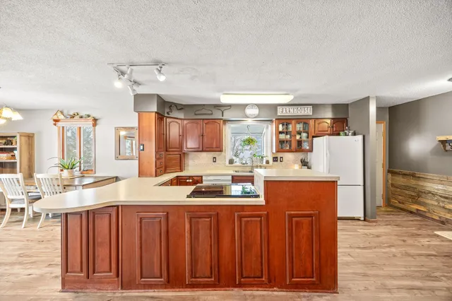 $450,000 | 16452 90th Street, Brownton, MN 55312