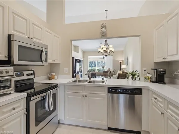 $479,900 | 8139 Palomino Drive, Unit 35, Naples, FL 34113