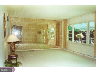 112 Dutton Mill Road Aston, PA 19014 - Photo 4 of 6