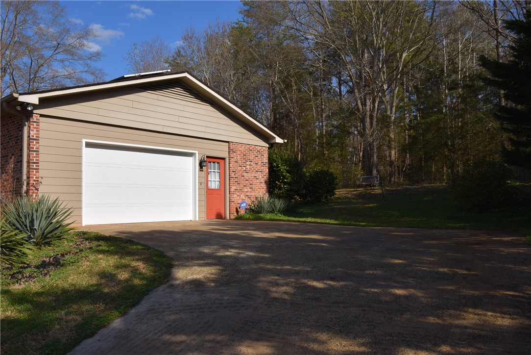 226-228 Rowland Road Anderson, SC 29625 - Photo 4 of 49 Gallery Image 4