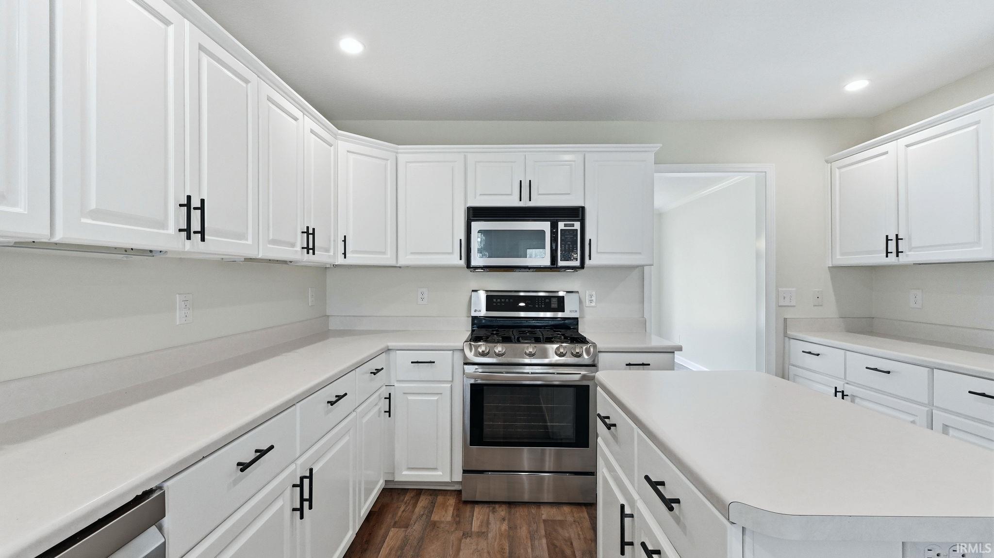 233 Troon Way Fort Wayne, IN 46845 - Photo 13 of 36