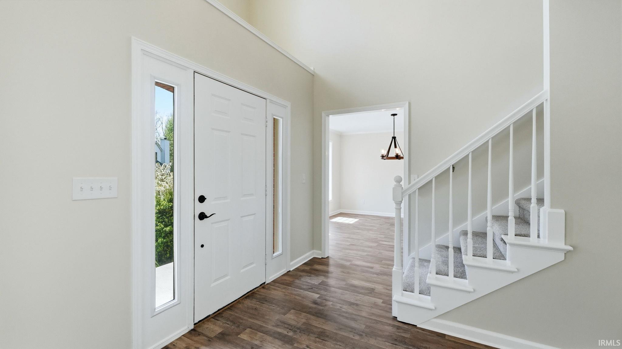 233 Troon Way Fort Wayne, IN 46845 - Photo 3 of 36