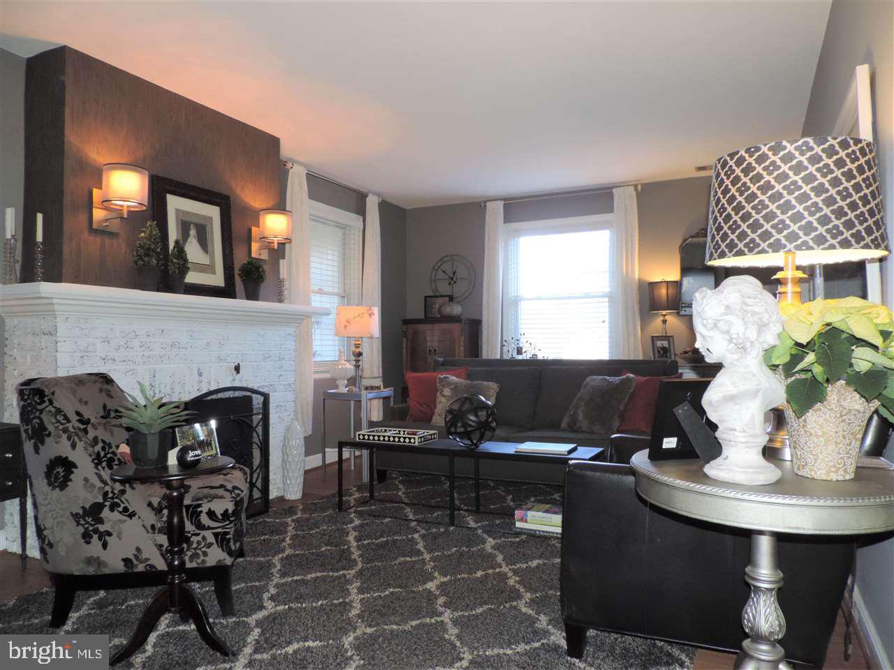438 Locust Grove Road York, PA 17402 - Photo 3 of 36 Gallery Image 3