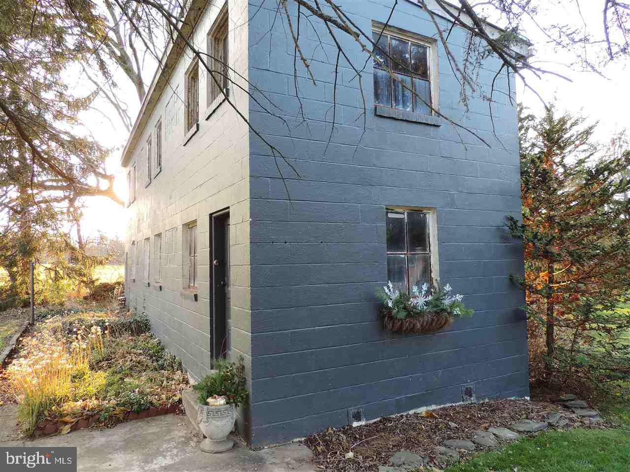 438 Locust Grove Road York, PA 17402 - Photo 23 of 36 Gallery Image 23