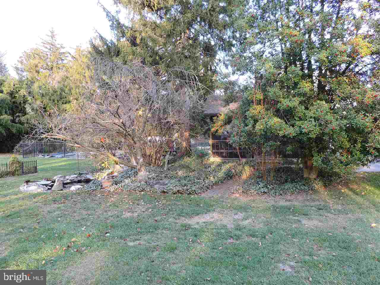 438 Locust Grove Road York, PA 17402 - Photo 28 of 36 Gallery Image 28