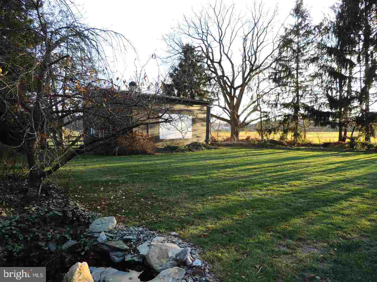438 Locust Grove Road York, PA 17402 - Photo 30 of 36 Gallery Image 30