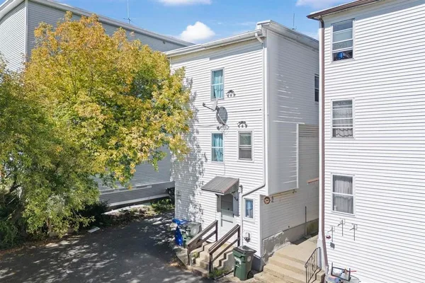 $499,000 | 377 Manchester Street, Manchester, NH 03103