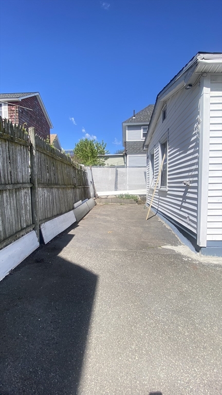 75 Plain Street Lowell, MA 01851 - Photo 5 of 28