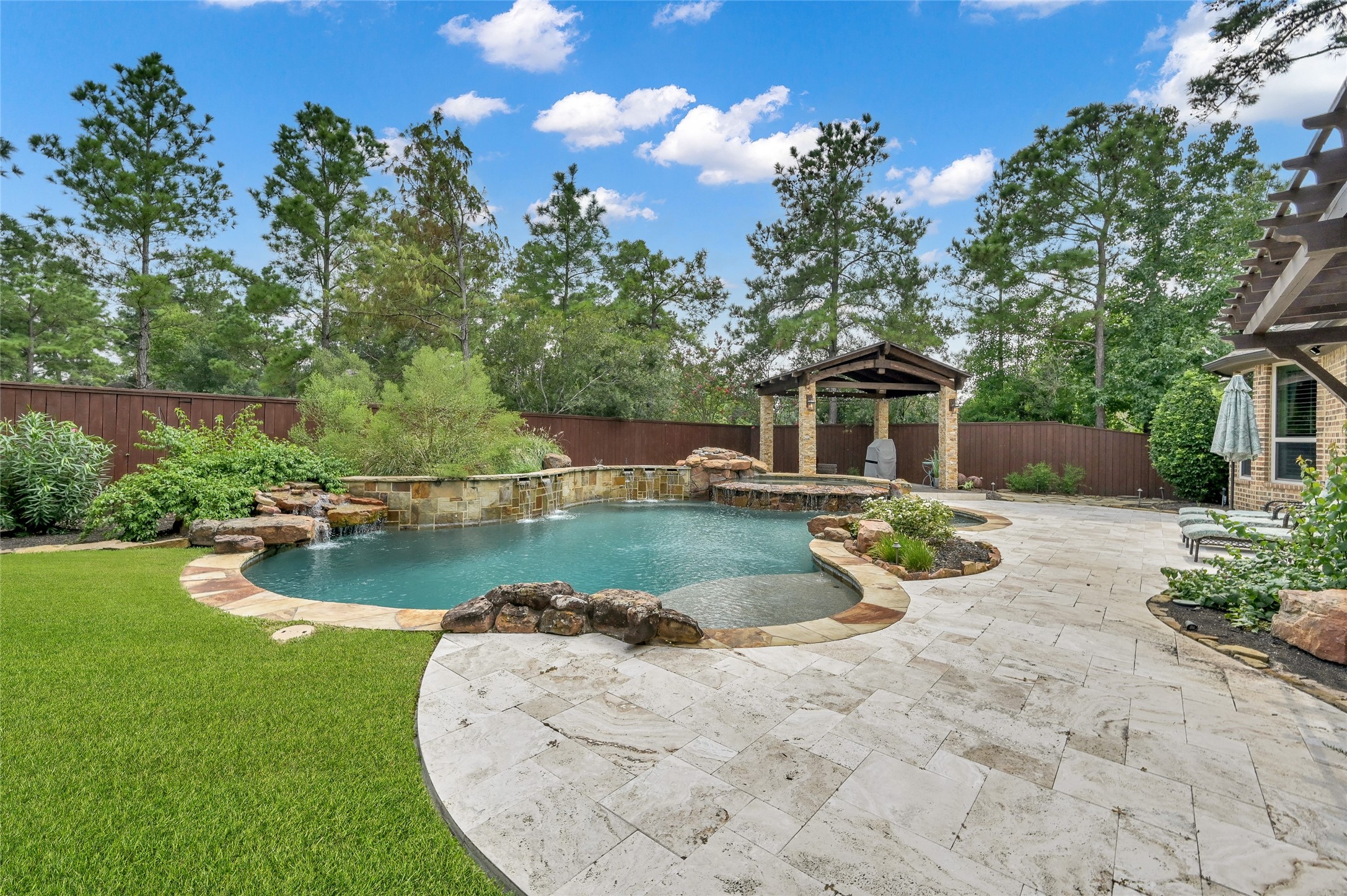 95 South Shimmering Aspen Circle Spring, TX 77389 - Photo 2 of 39