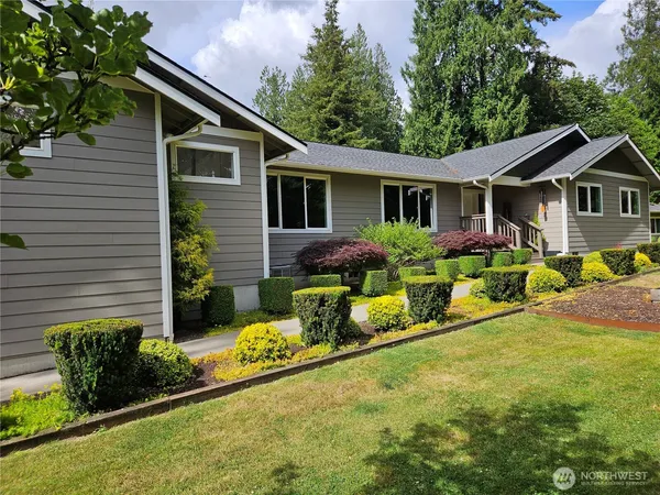 $729,995 | 10803 62nd Avenue East, Puyallup, WA 98373