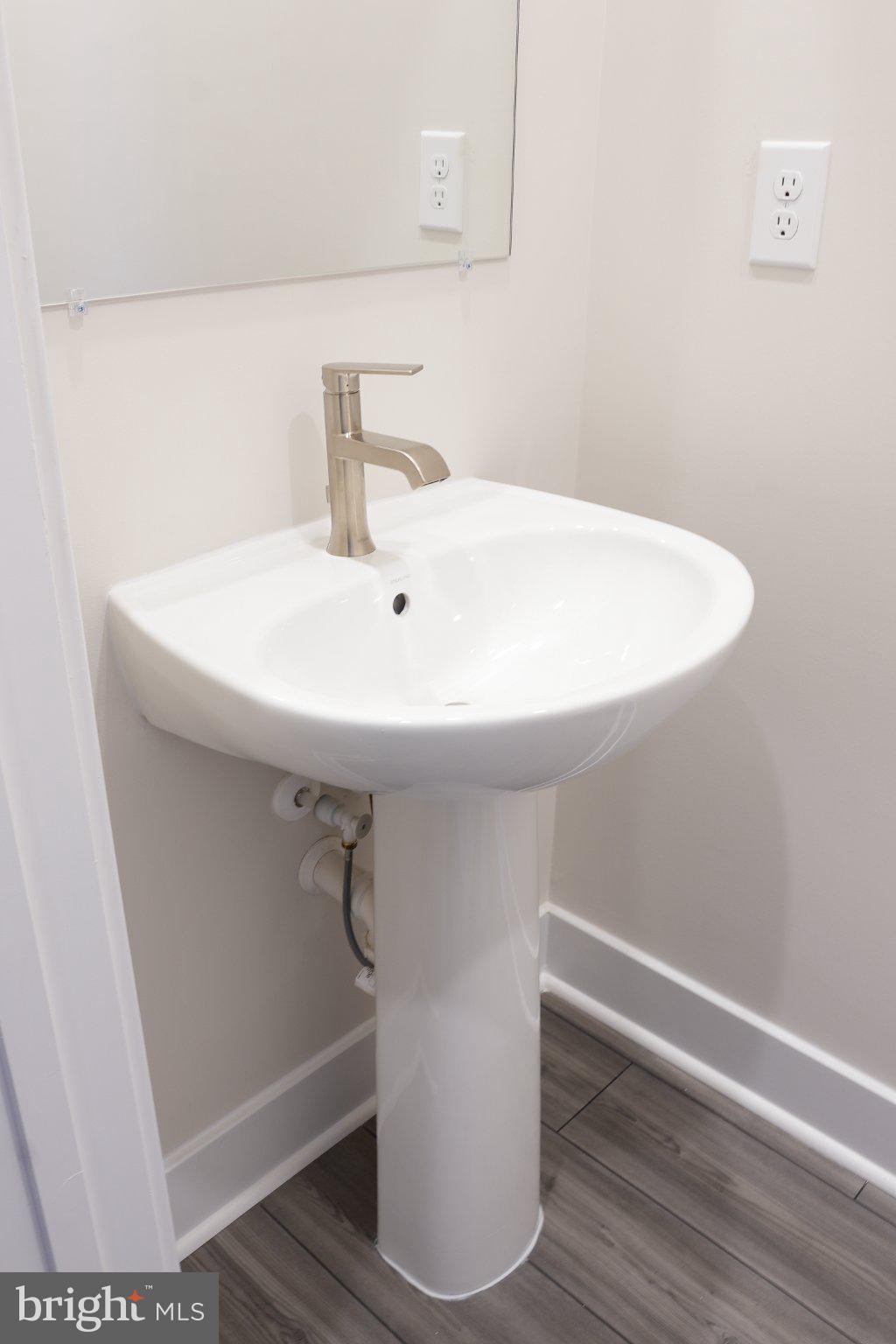 1727 Water Xing Road Pikesville, MD 21208 - Photo 18 of 38 Gallery Image 18