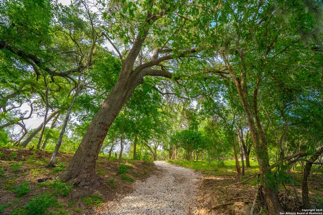 $1,550,000 | 103 Misty Waters, Boerne, TX 78006