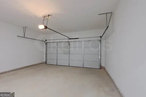 $2,195 | 130 English Oak Lane, Warner Robins, GA 31093
