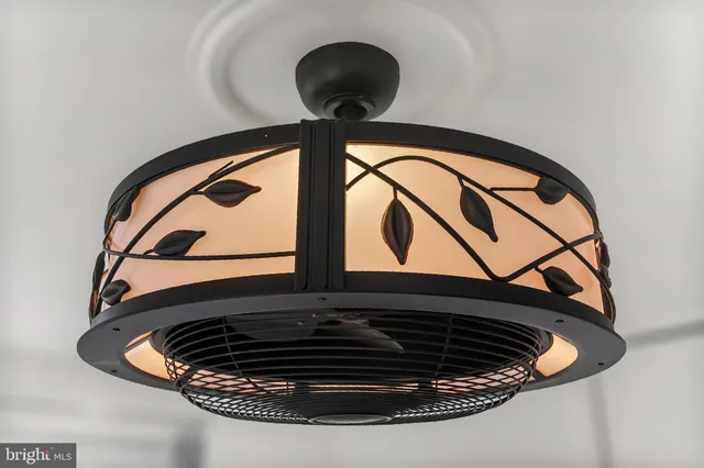 $875,000 | 10016 Raeburn Court, Fairfax, VA 22032