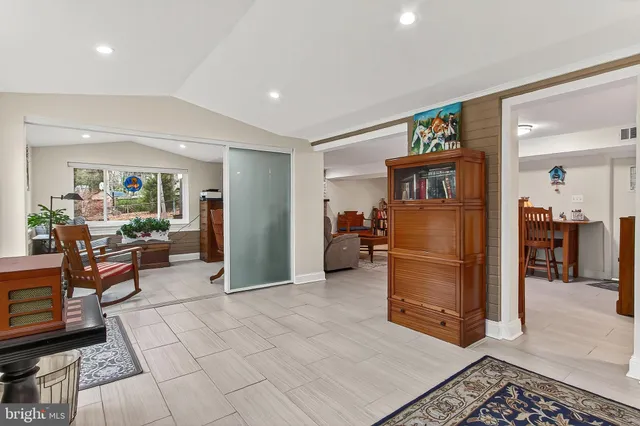 $875,000 | 10016 Raeburn Court, Fairfax, VA 22032