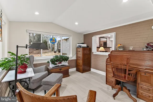 $875,000 | 10016 Raeburn Court, Fairfax, VA 22032