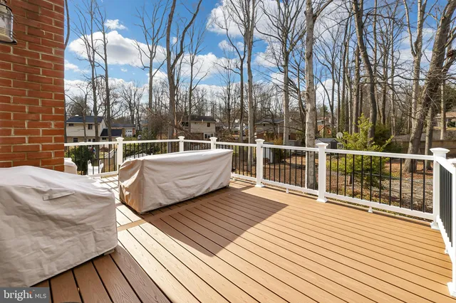 $875,000 | 10016 Raeburn Court, Fairfax, VA 22032