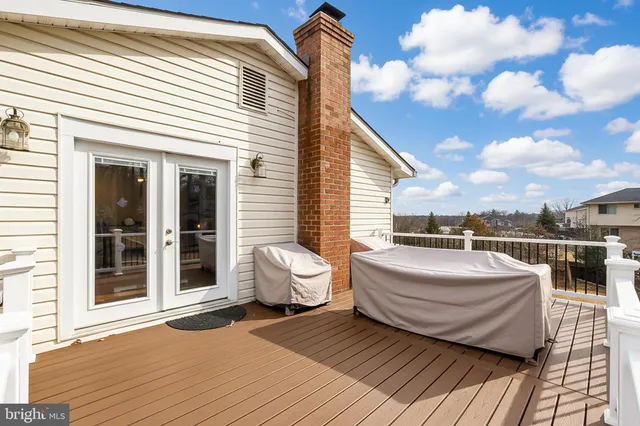 $875,000 | 10016 Raeburn Court, Fairfax, VA 22032