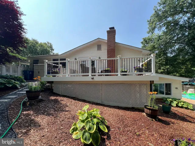 $875,000 | 10016 Raeburn Court, Fairfax, VA 22032