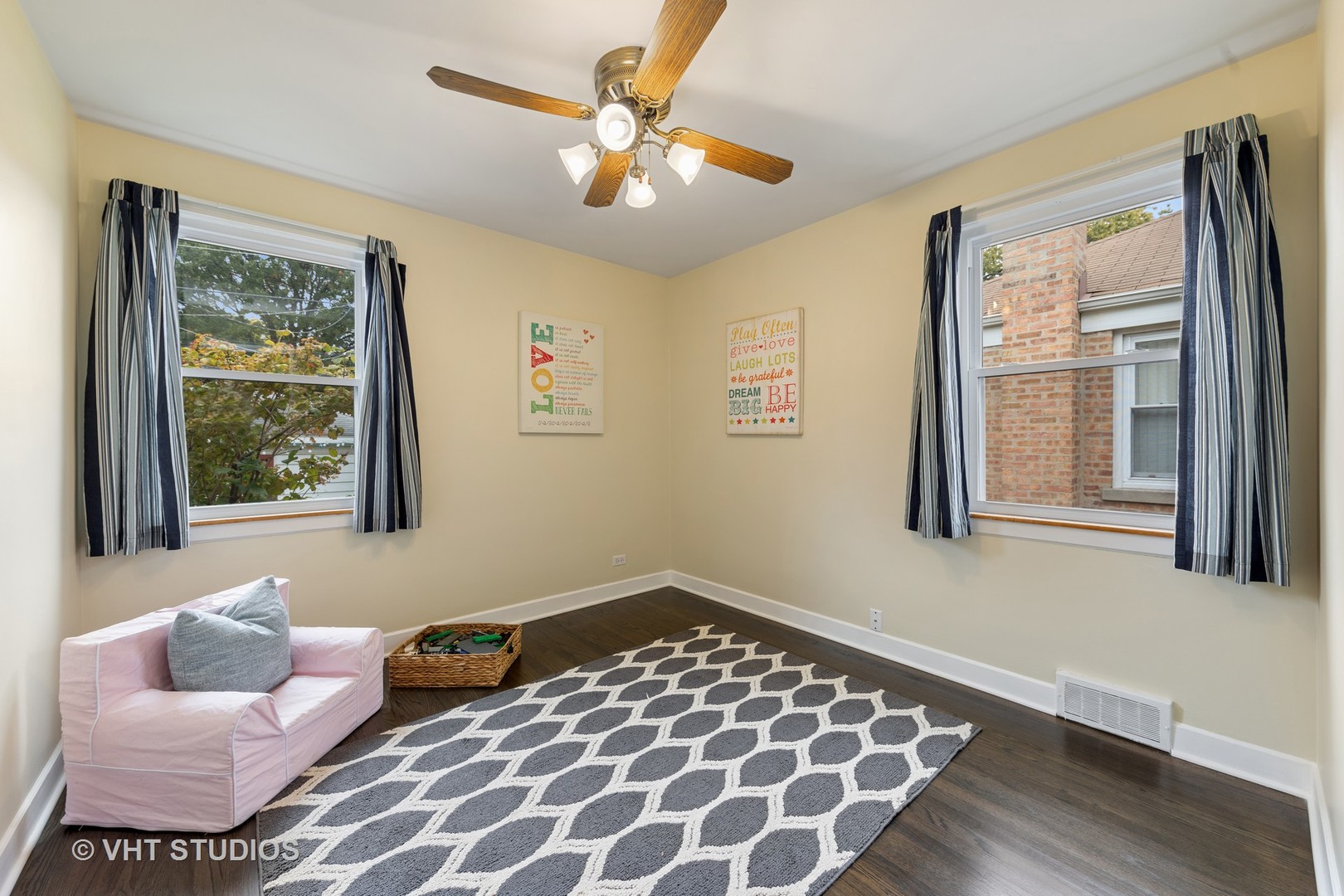 2230 South 11th Avenue North Riverside, IL 60546 - Photo 9 of 17