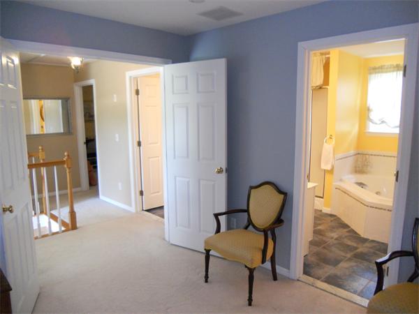 35 Pontiac Road Raynham, MA 02767 - Photo 12 of 21 Gallery Image 12