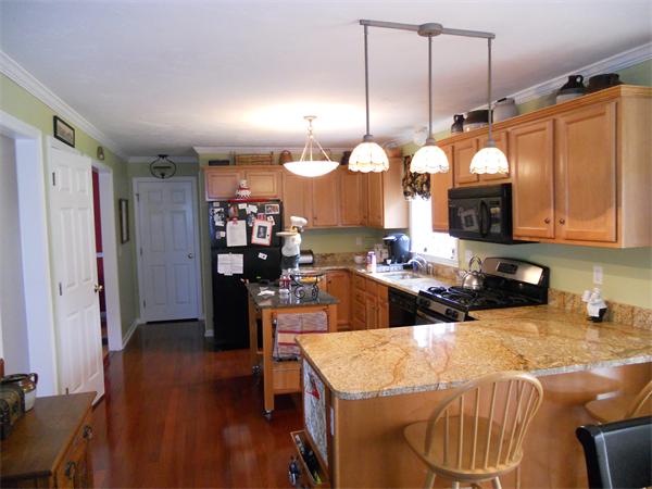 35 Pontiac Road Raynham, MA 02767 - Photo 2 of 21 Gallery Image 2