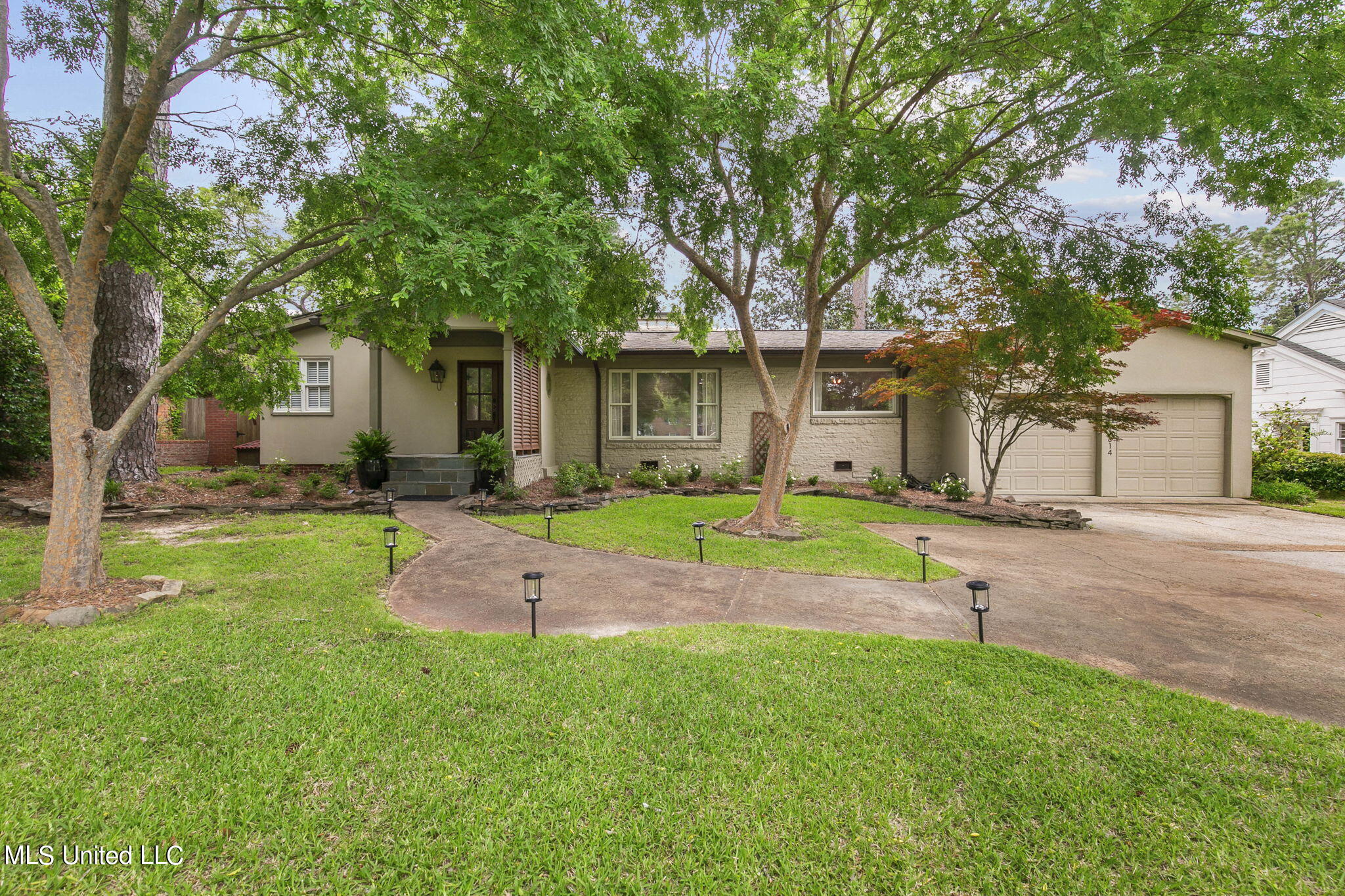 3814 Old Canton Road Jackson, MS 39216 - Photo 2 of 42 3-web-or-mls-3814 Old Canton-3