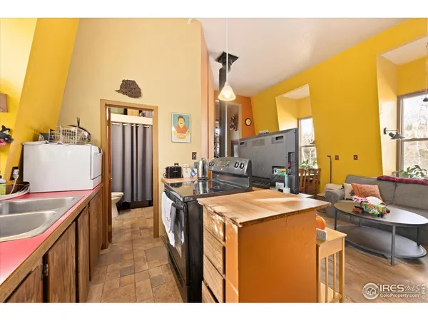 $450,000 | 156 Mountain Meadow Lane, Bellvue, CO 80512