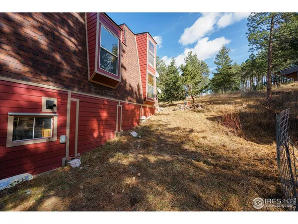 $450,000 | 156 Mountain Meadow Lane, Bellvue, CO 80512