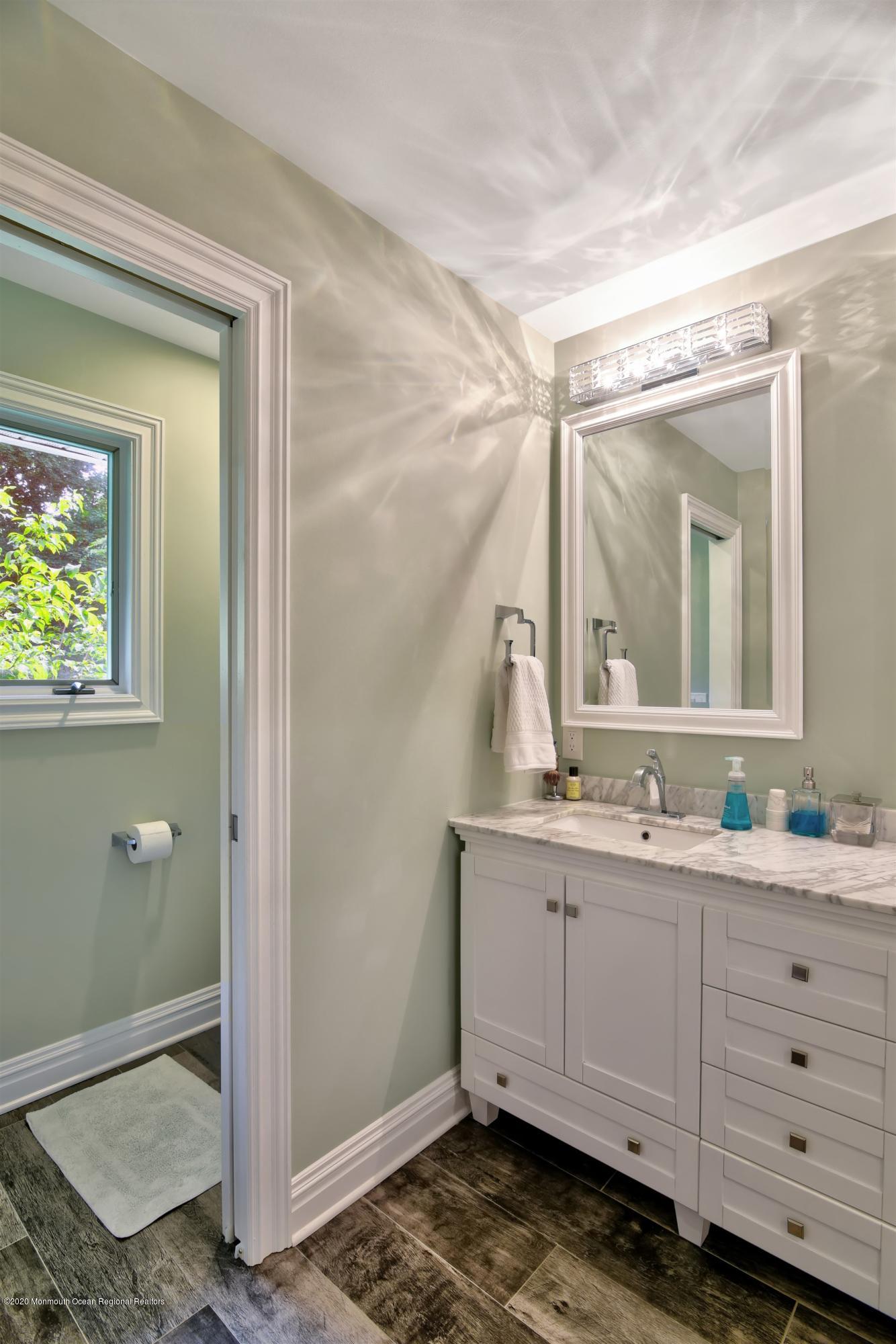69 Longstreet Road Holmdel, NJ 07733 - Photo 18 of 29 Master Bathroom