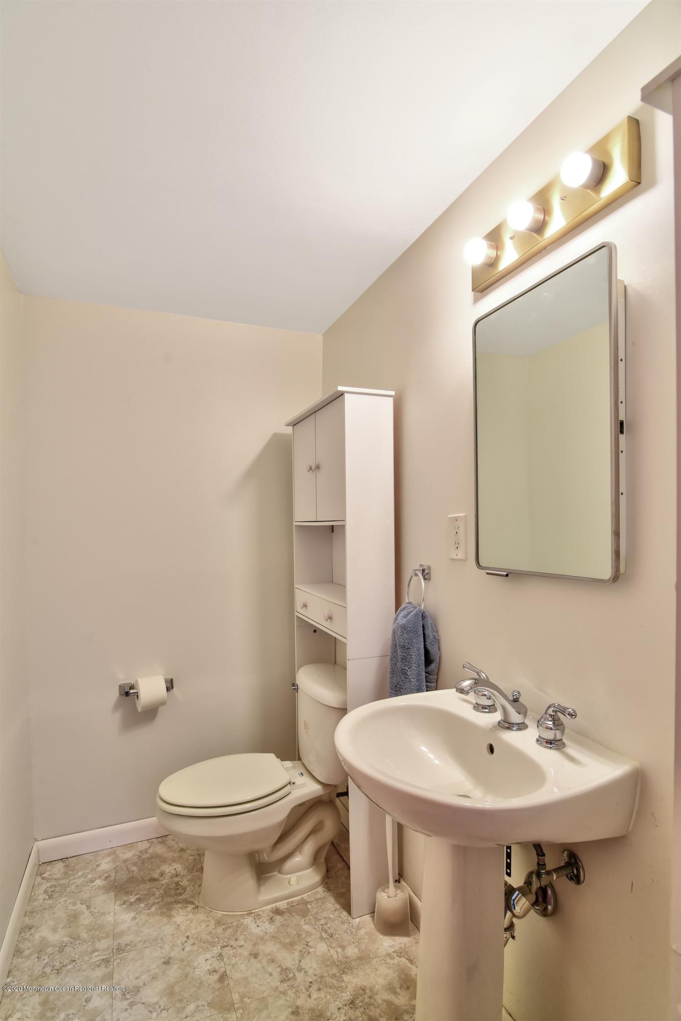 69 Longstreet Road Holmdel, NJ 07733 - Photo 27 of 29 27-Lower Level