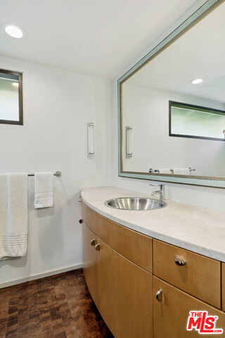 949 Rivas Canyon Road Pacific Palisades, CA 90272 - Photo 14 of 25