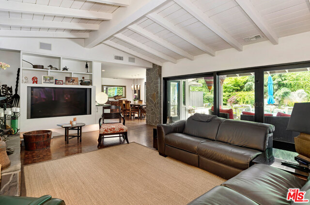 949 Rivas Canyon Road Pacific Palisades, CA 90272 - Photo 6 of 25