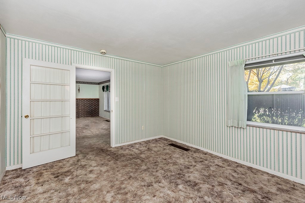 851 Lander Road Cleveland, OH 44143 - Photo 12 of 47