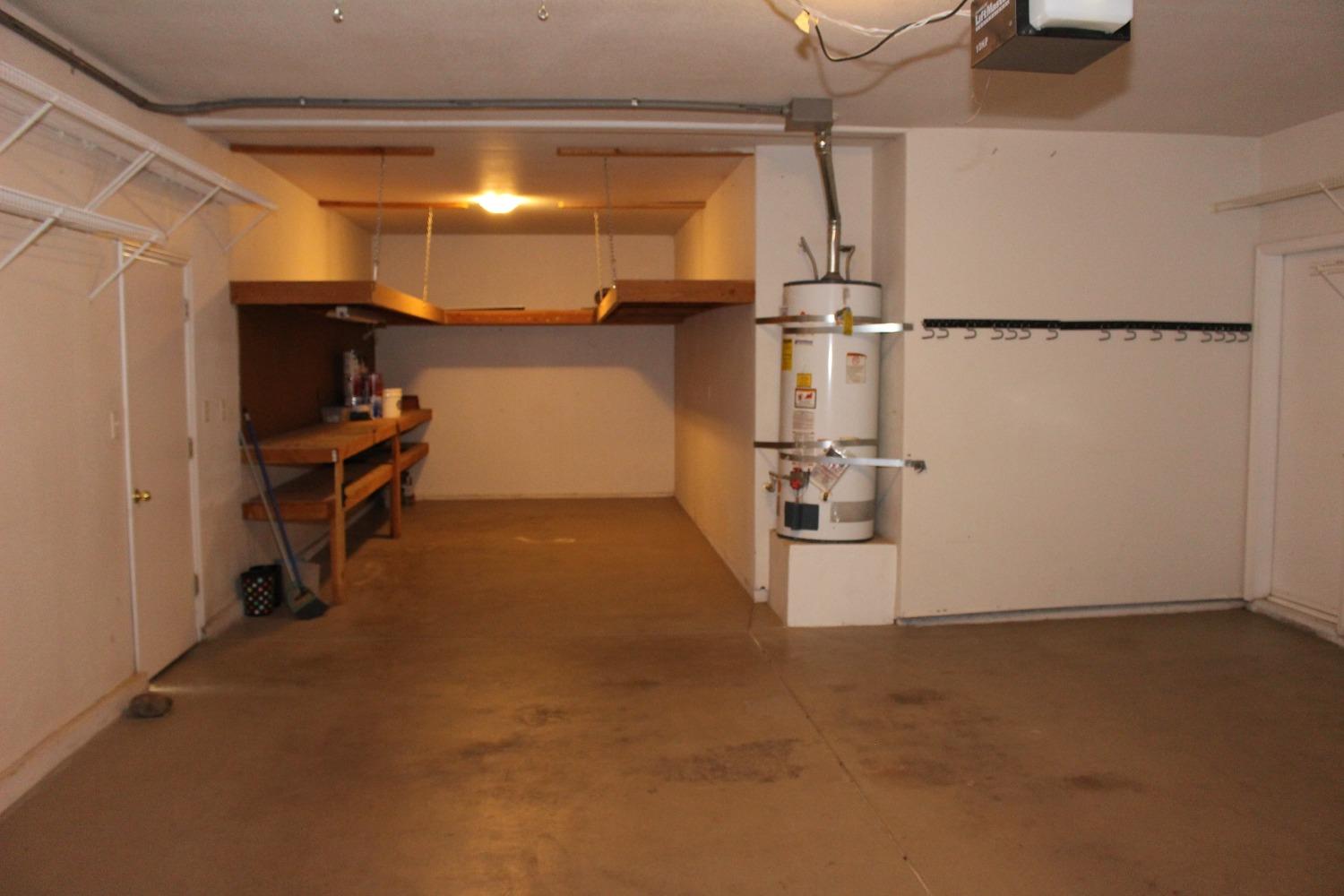 2478 Rall Avenue Clovis, CA 93611 - Photo 29 of 35 a view of a room with gym equipment